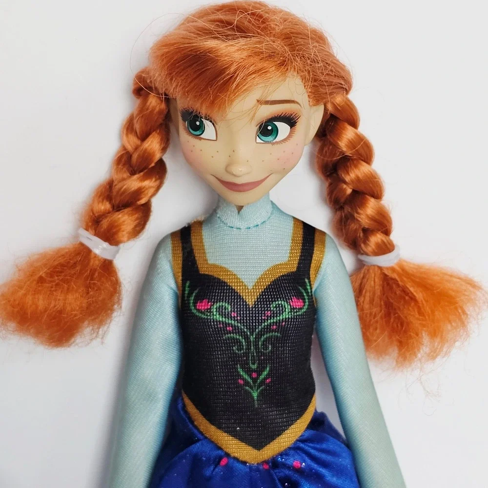 Disney Frozen Elsa and Anna Doll Set Signature Gowns Arendelle Sisters Toy